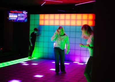 Catchpixel iekštelpu izklaižu parks Rīgā