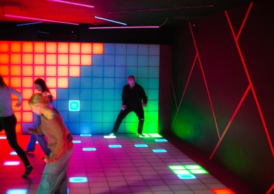 Catchpixel iekštelpu izklaižu parks Rīgā